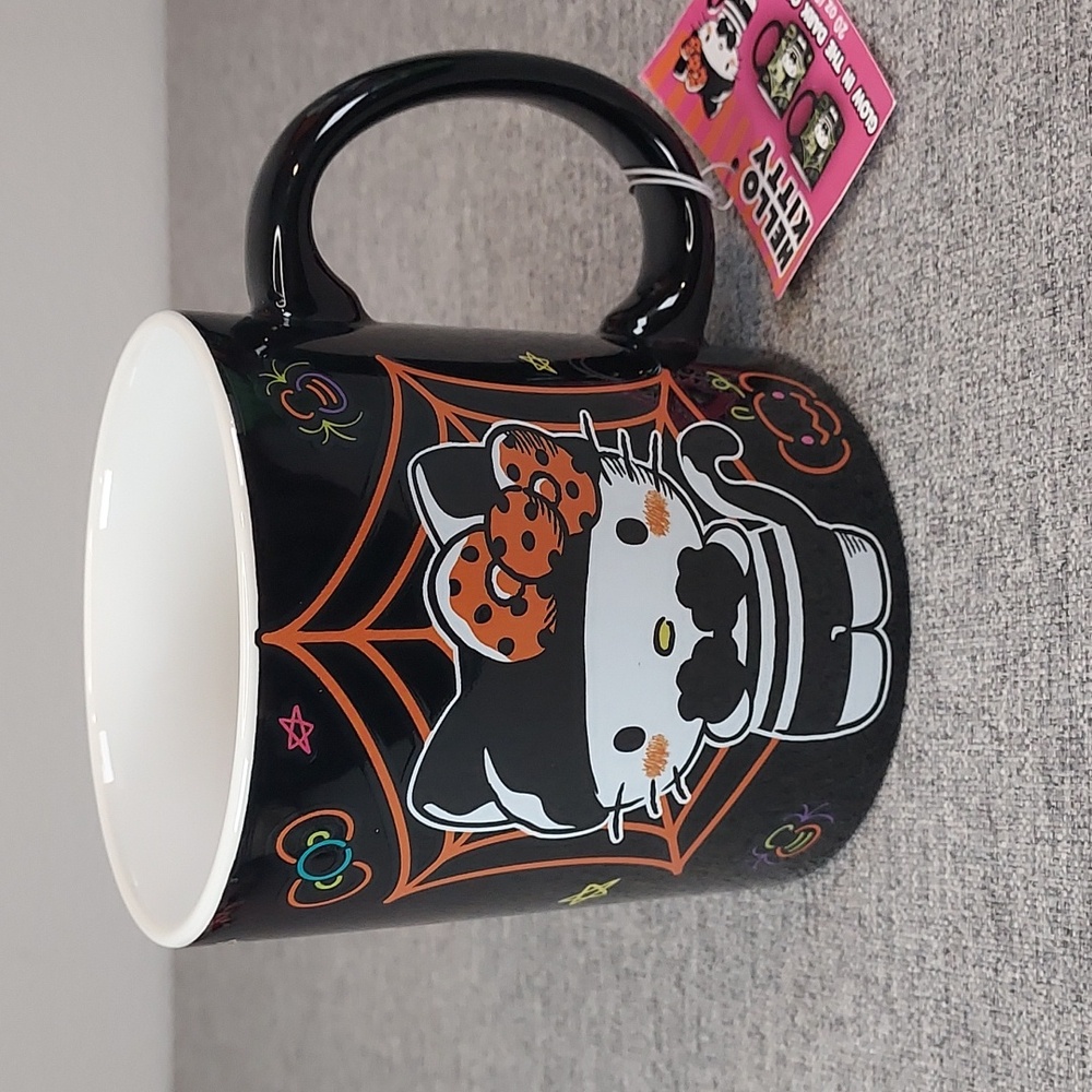 Sanrio Hello Kitty Glow In The Dark 20oz Halloween Ceramic Coffee Mug NWT